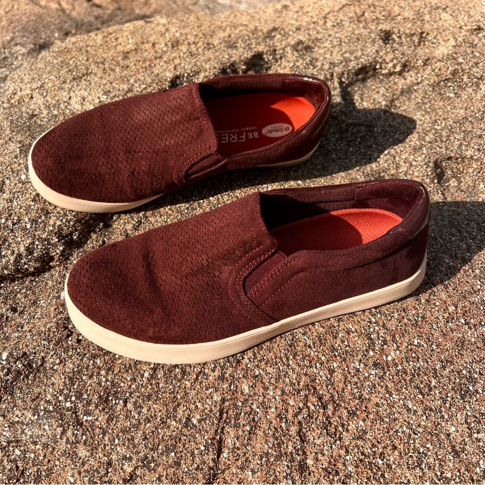 ⬇️💲Dr. Scholl’s Madison Slip On Ladies Sneakers Size 6M Color Maroon